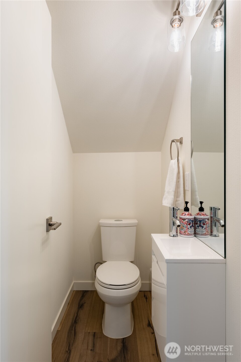 2715 S Judkins Street Unit: B