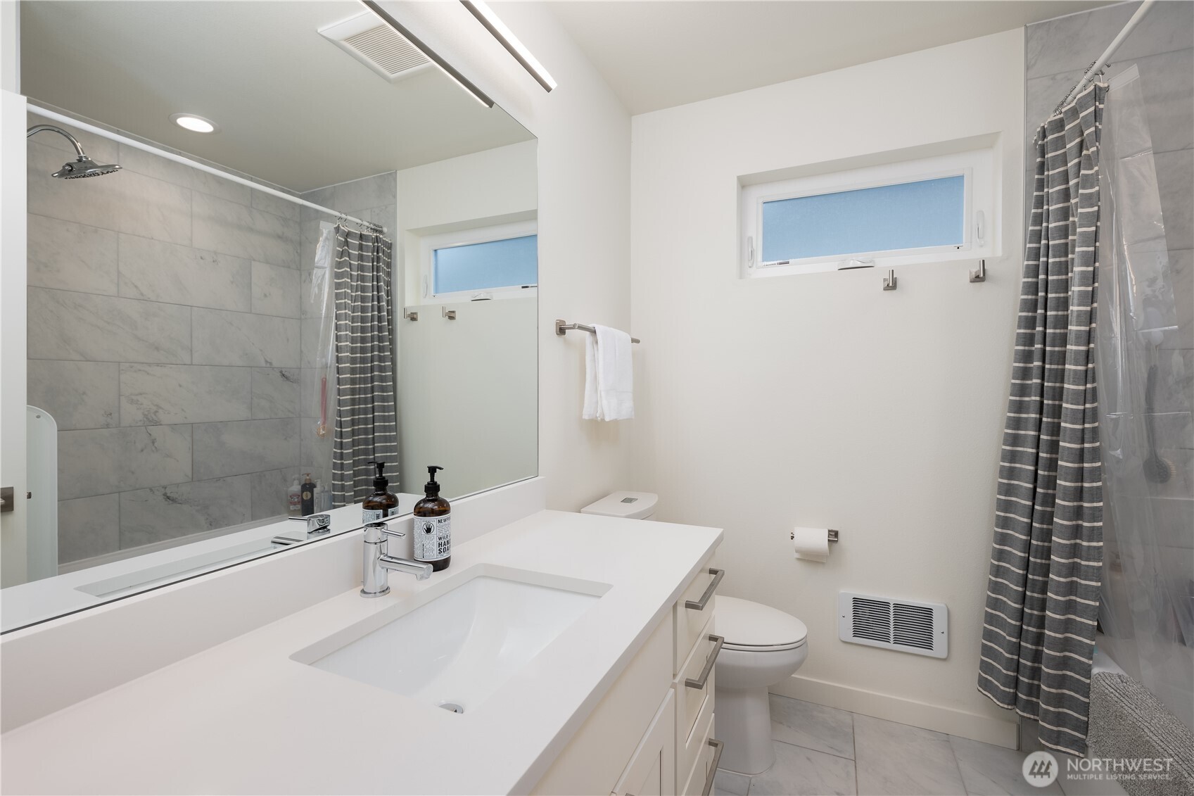 2715 S Judkins Street Unit: B