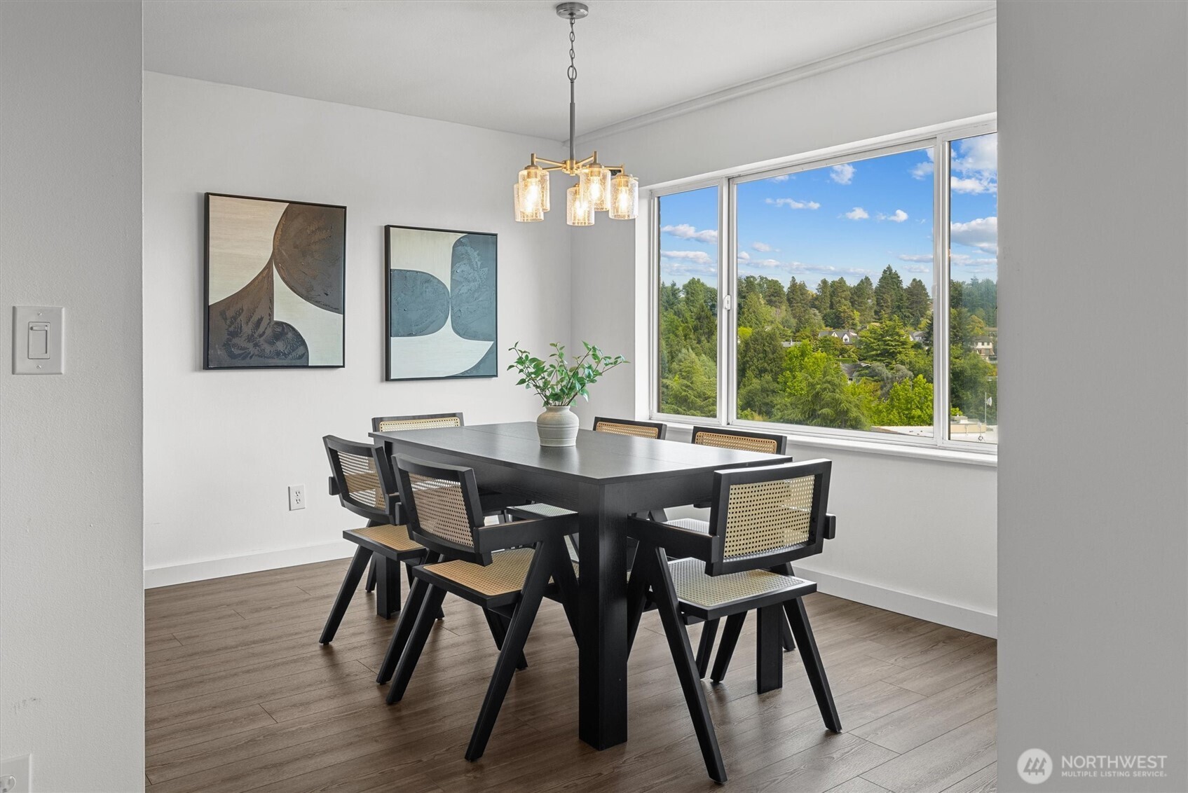 4545 Sand Point Way NE Unit: 806