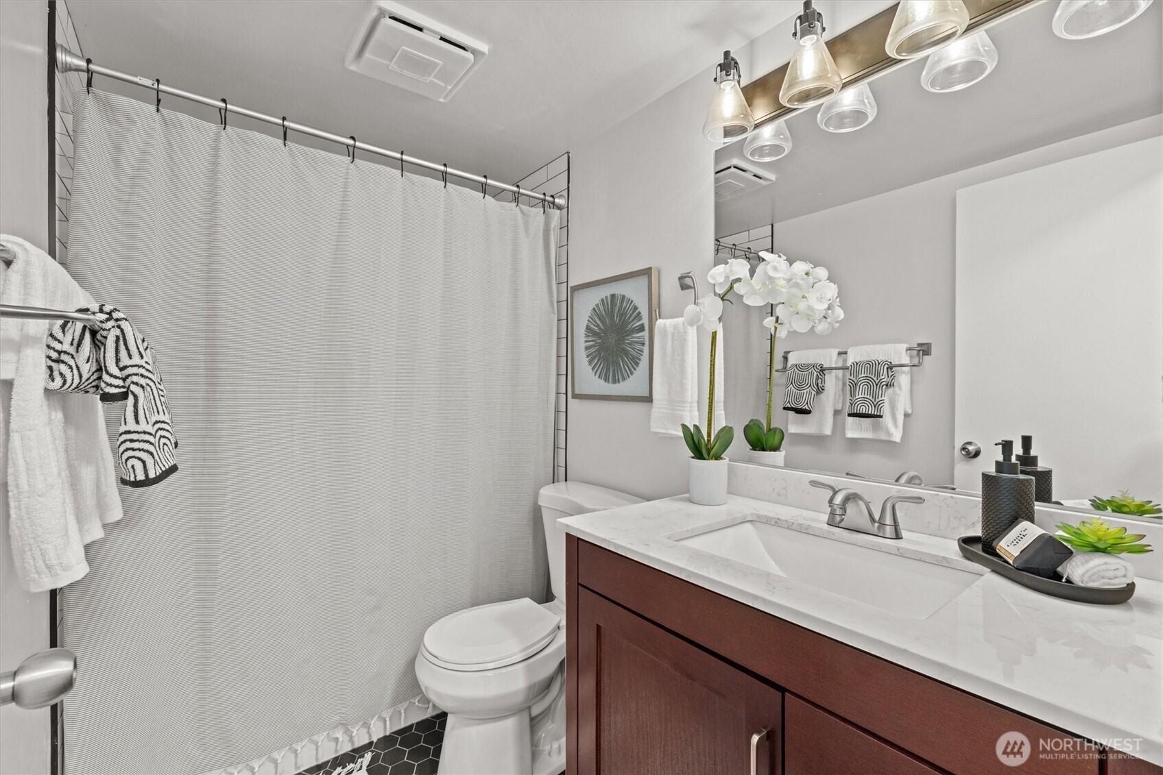 4545 Sand Point Way NE Unit: 806