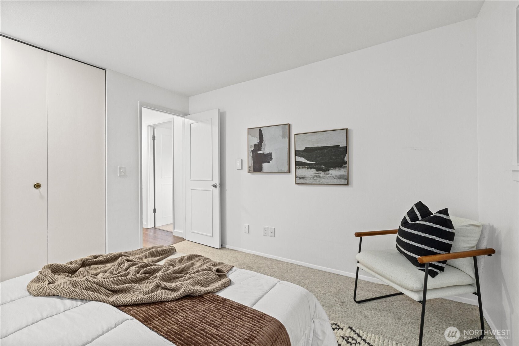 4545 Sand Point Way NE Unit: 806