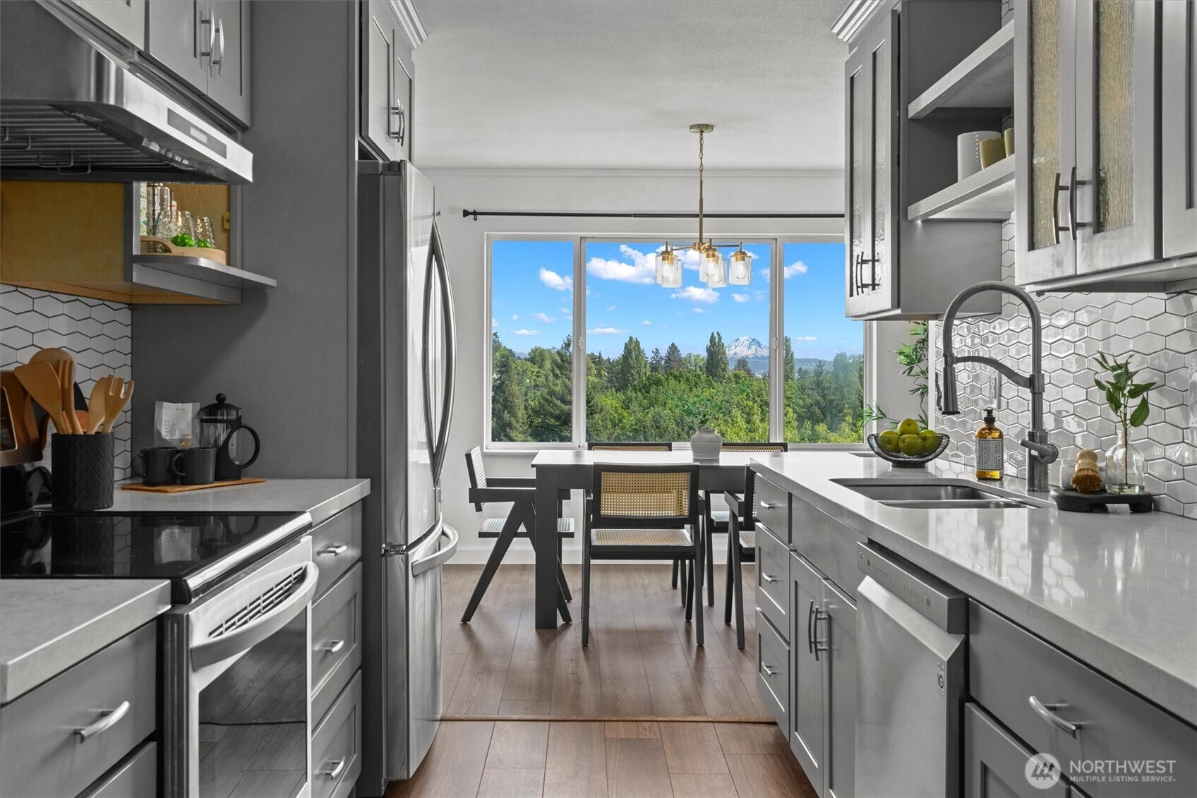 4545 Sand Point Way NE Unit: 806