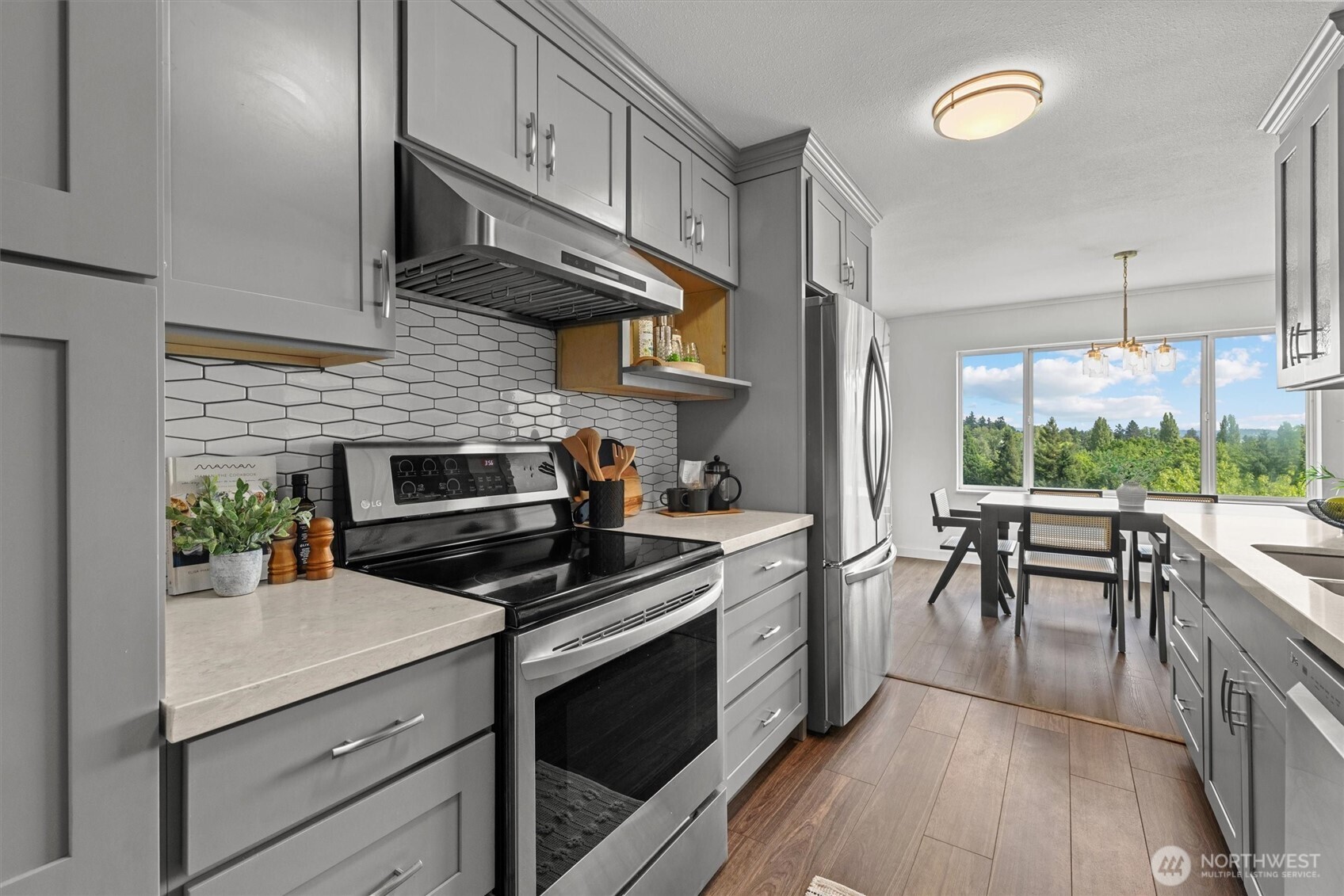 4545 Sand Point Way NE Unit: 806