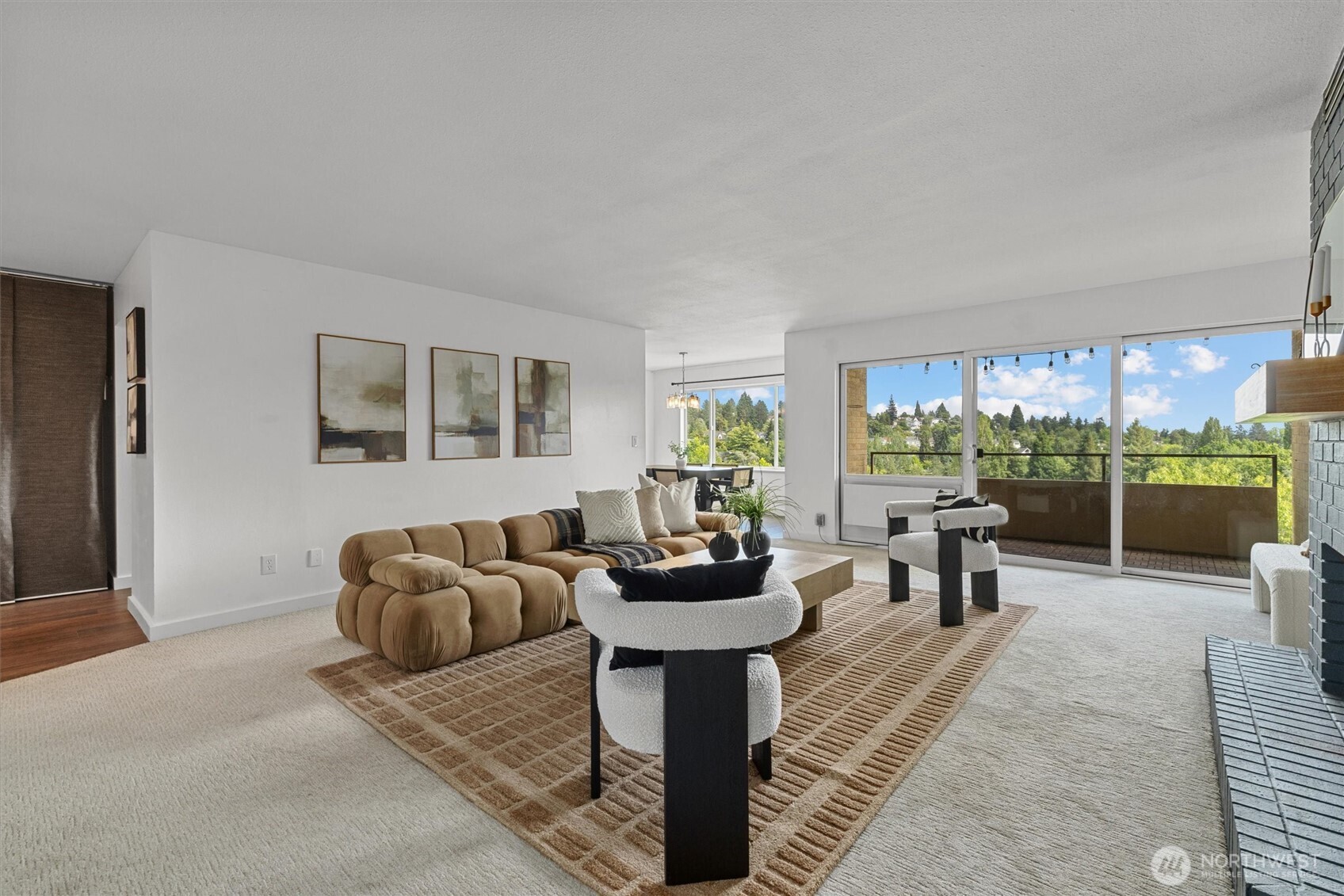 4545 Sand Point Way NE Unit: 806