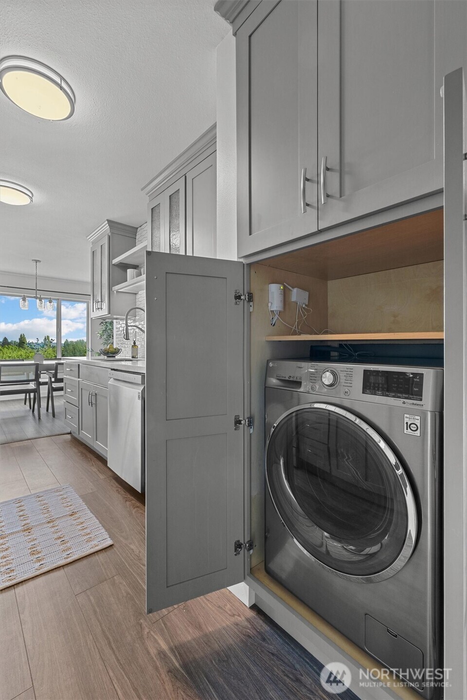 4545 Sand Point Way NE Unit: 806