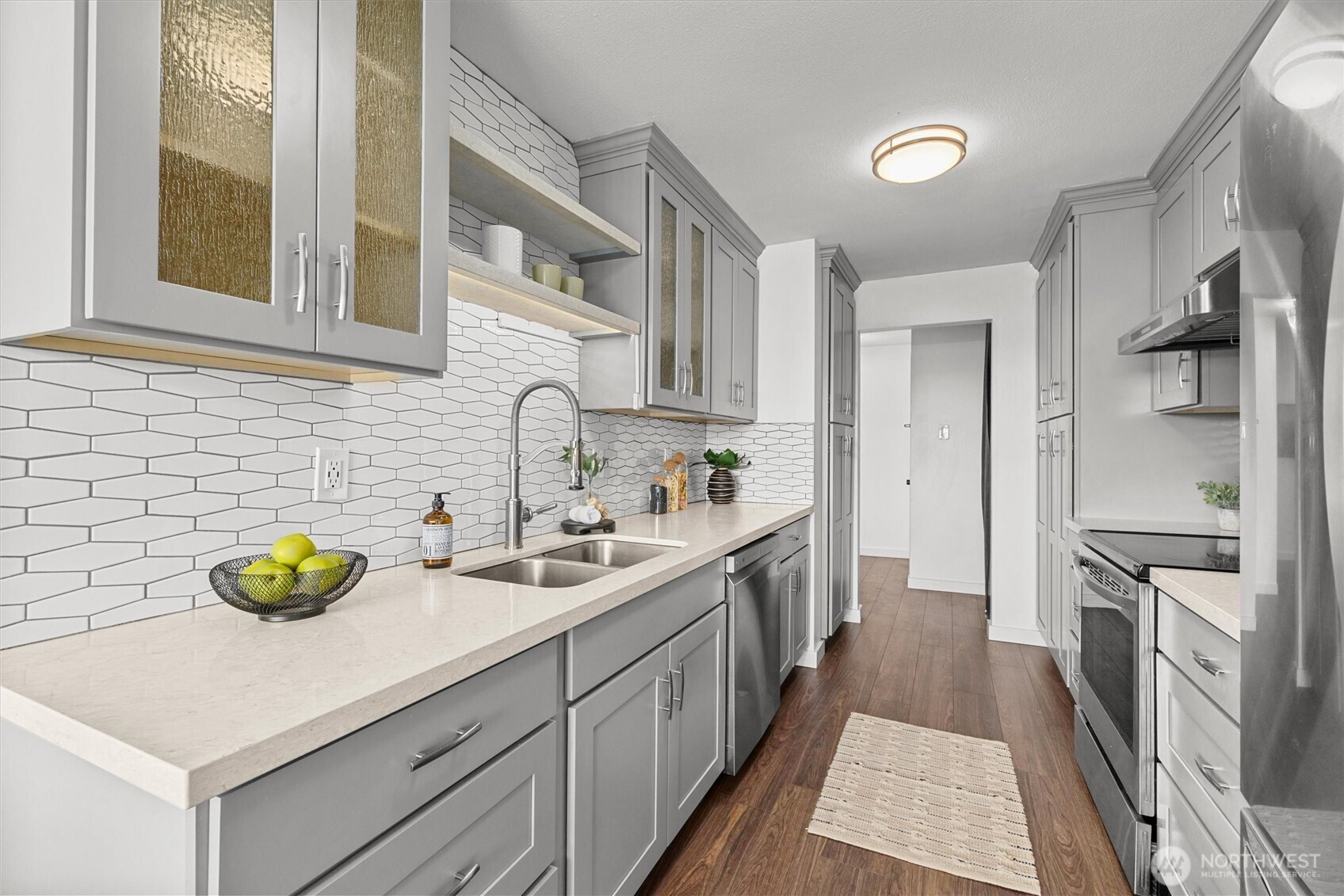 4545 Sand Point Way NE Unit: 806