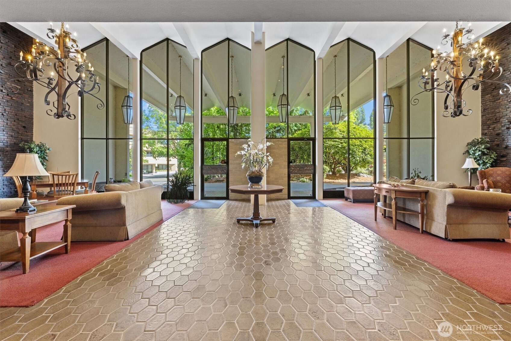 4545 Sand Point Way NE Unit: 806