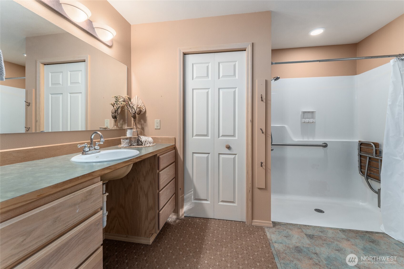 6545 Forest Ridge Drive