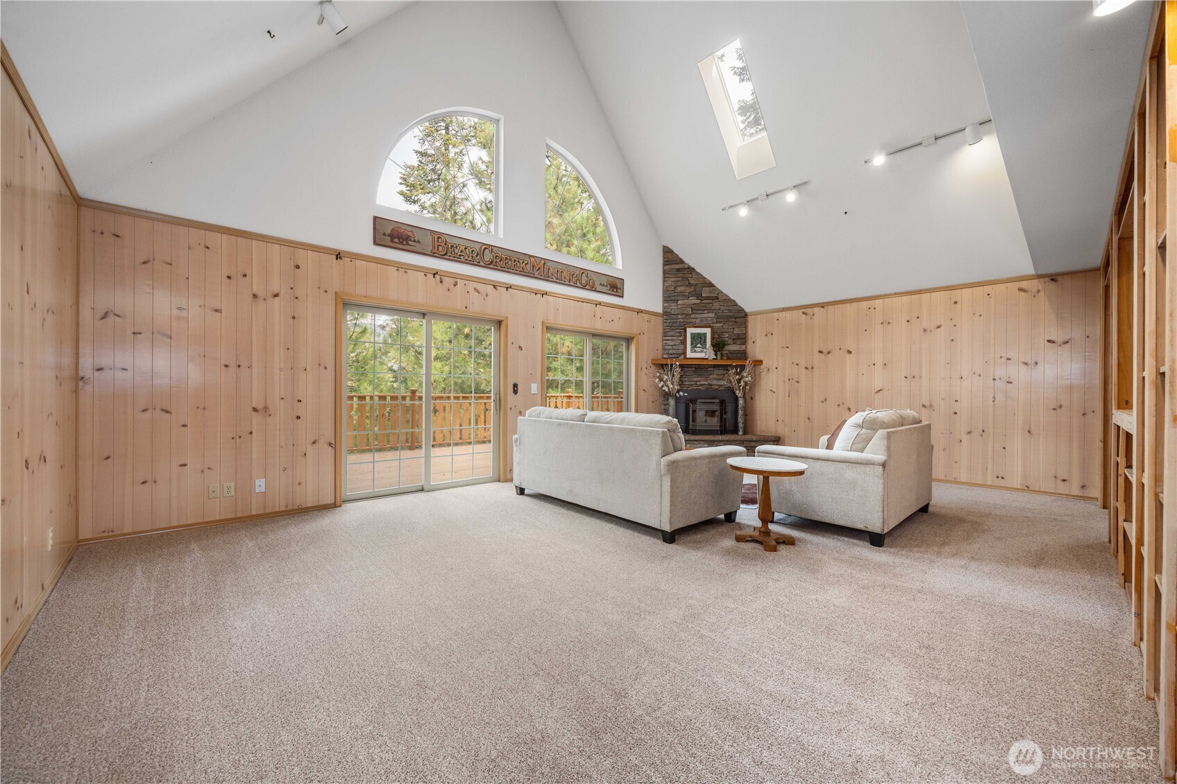 6545 Forest Ridge Drive