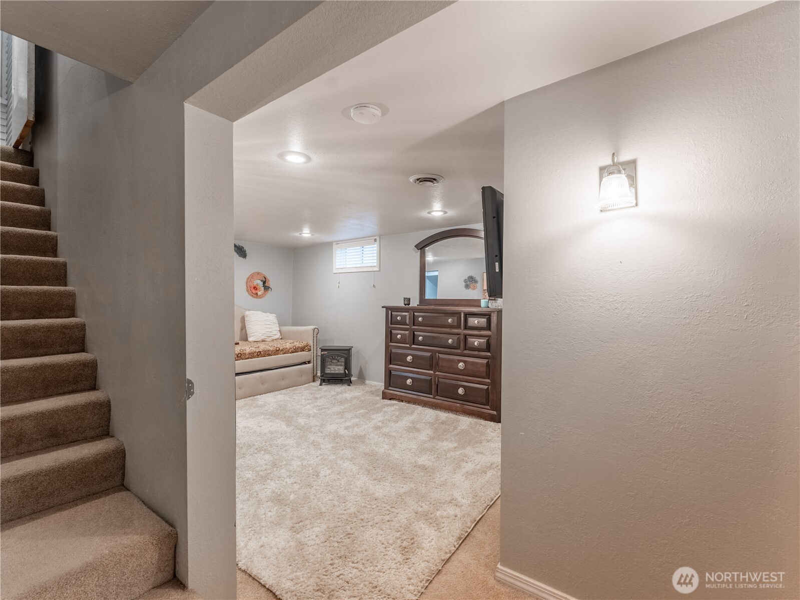 212 N Emerson Avenue