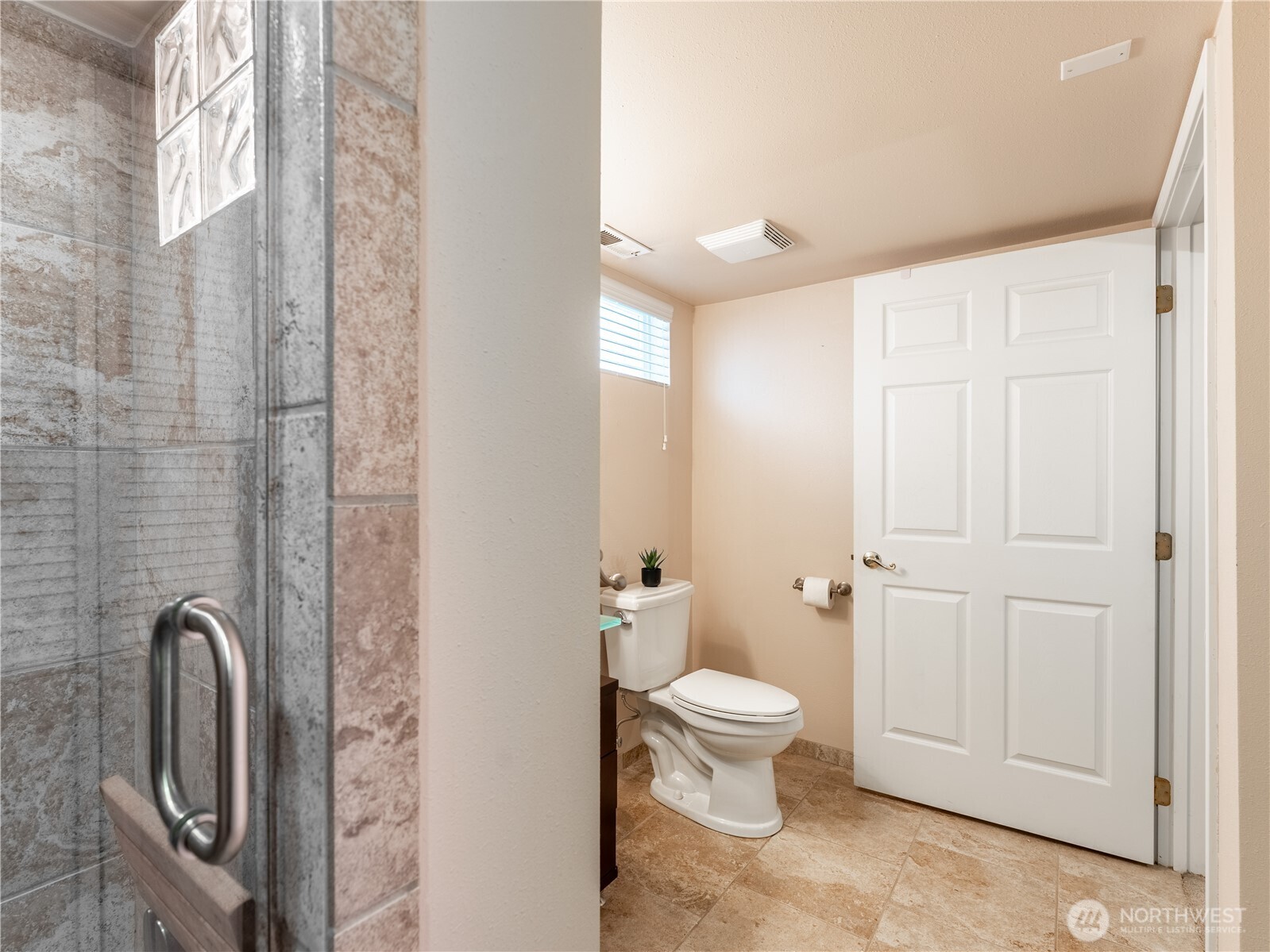 212 N Emerson Avenue