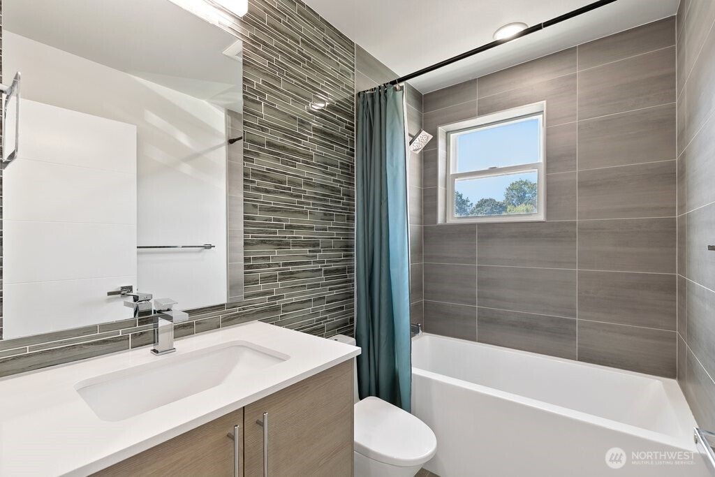 901 28th Avenue S Unit: H