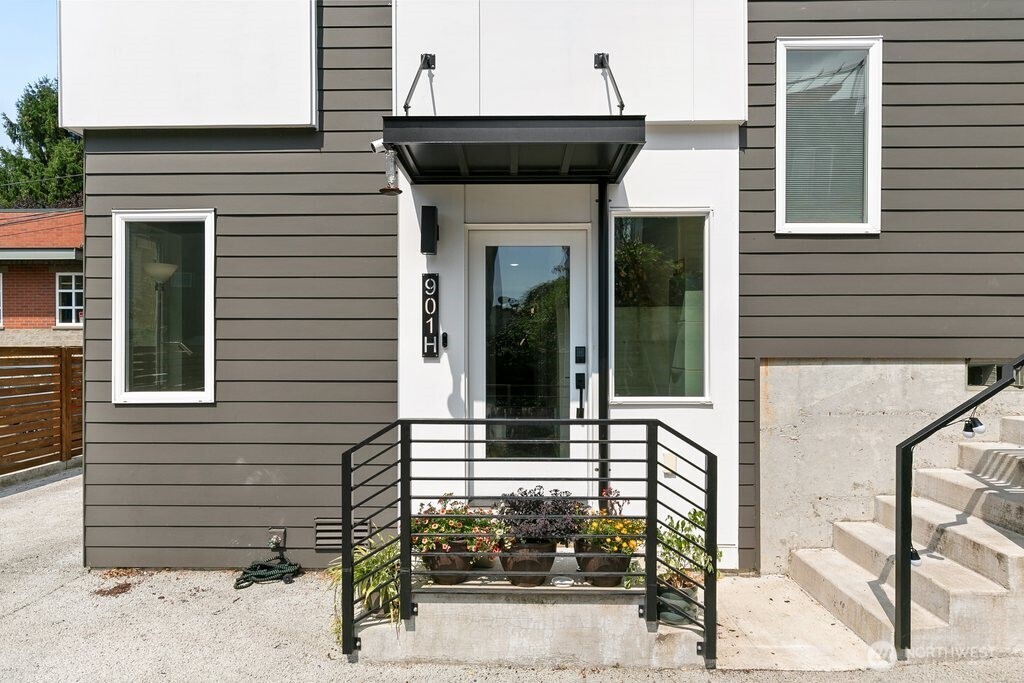 901 28th Avenue S Unit: H