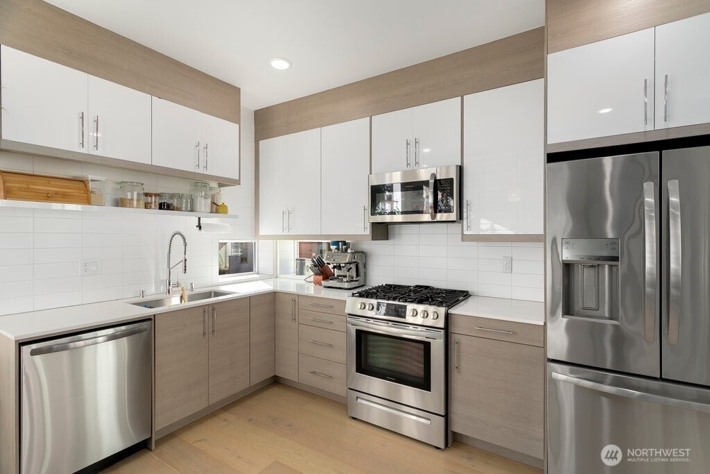 901 28th Avenue S Unit: H