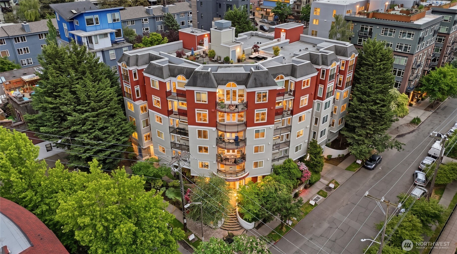 232 Belmont Avenue E Unit: 202