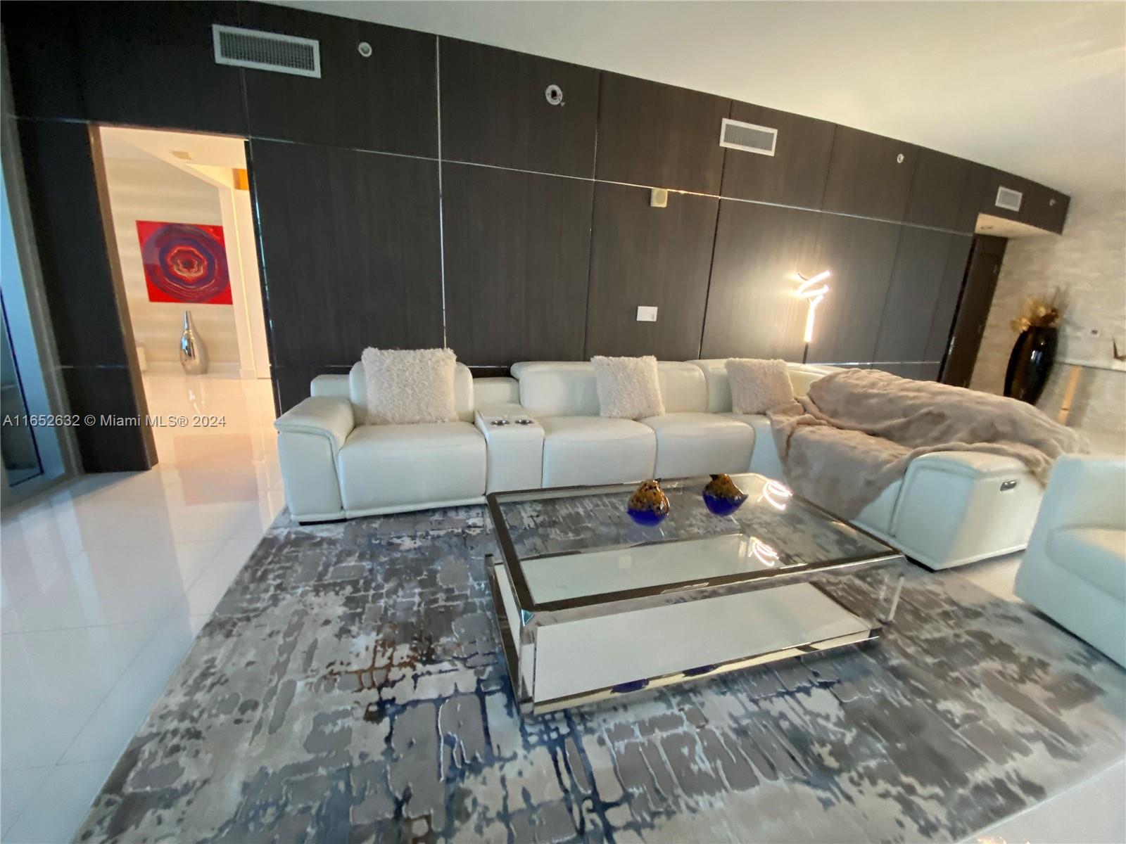 17121 Collins Ave # 2908