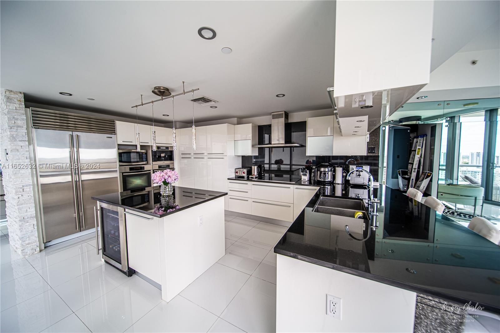 17121 Collins Ave # 2908