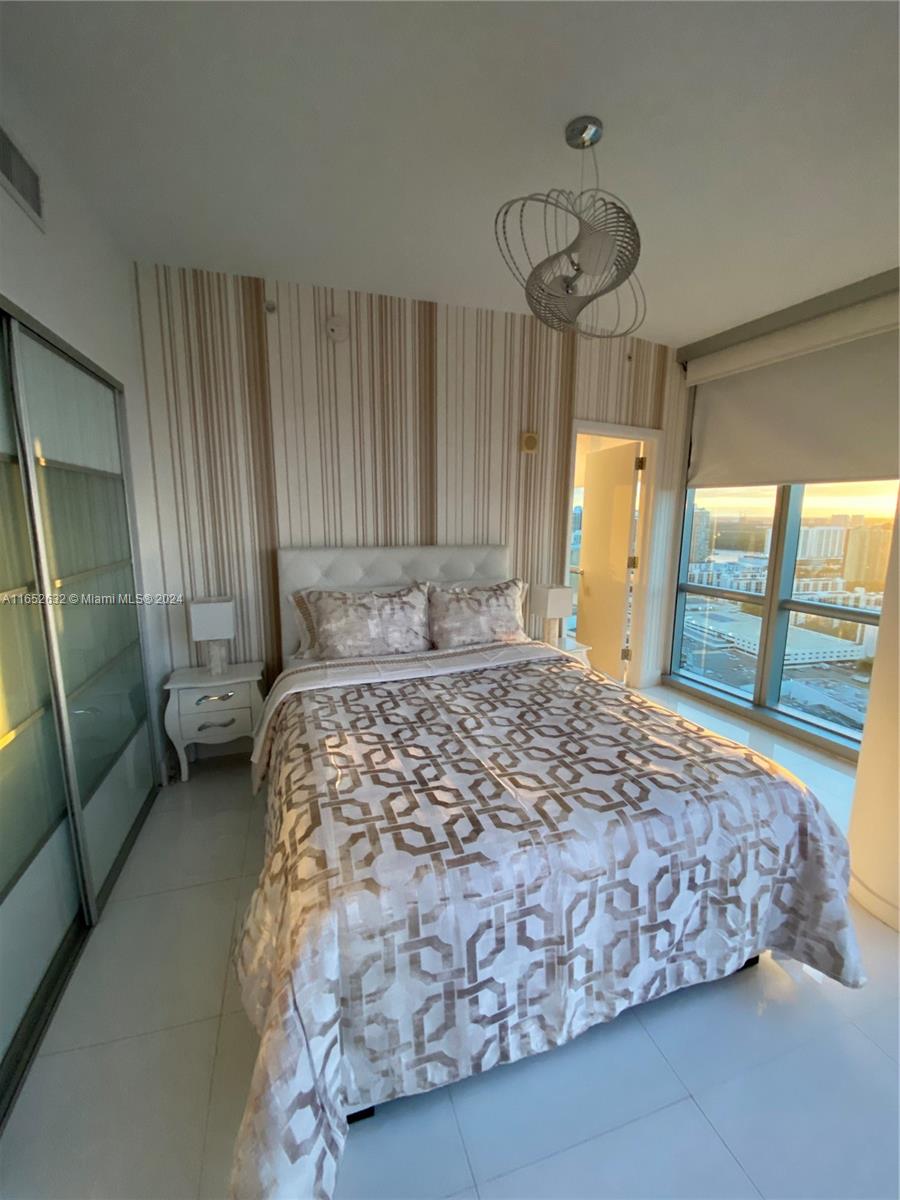 17121 Collins Ave # 2908