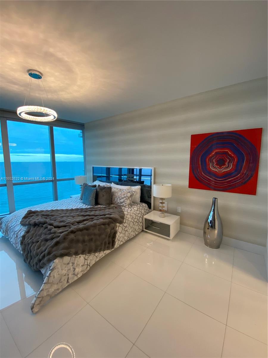 17121 Collins Ave # 2908