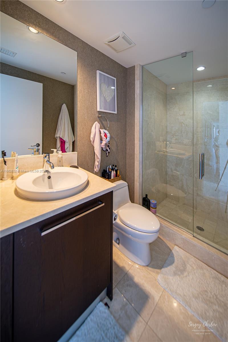 17121 Collins Ave # 2908
