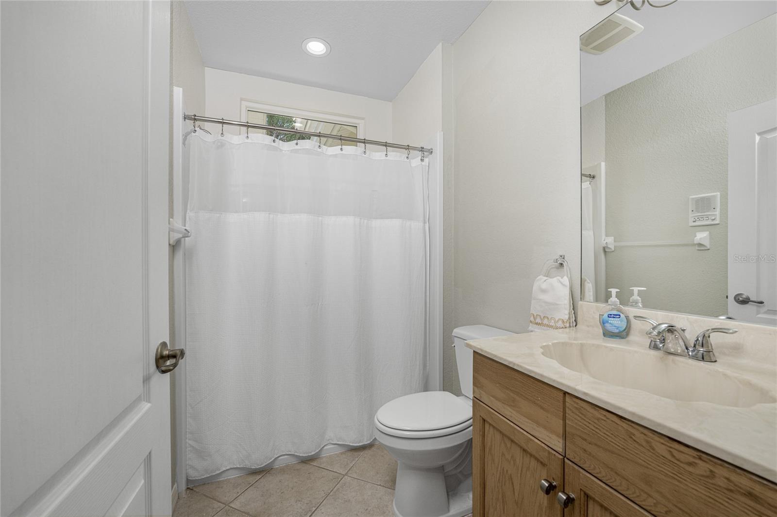 201 VISTA DEL LAGO WAY