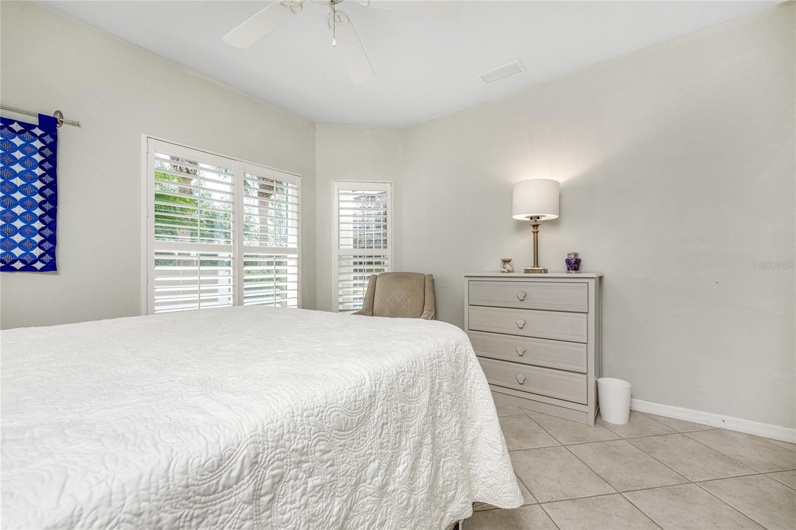 201 VISTA DEL LAGO WAY