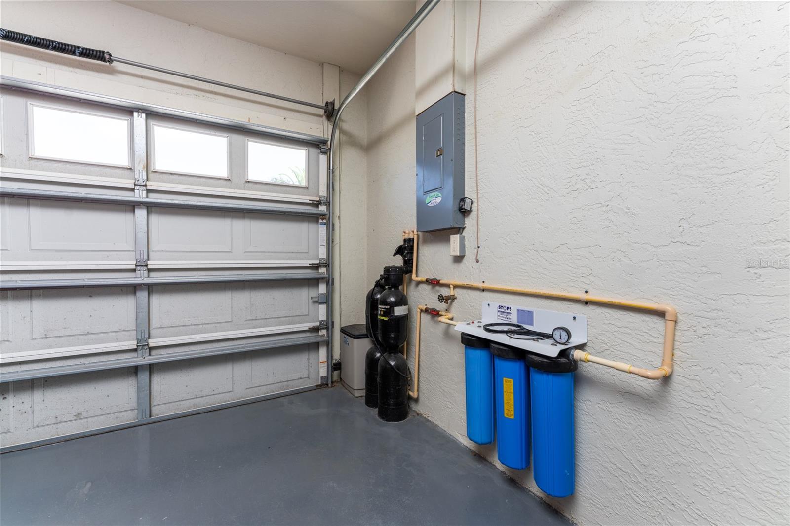 201 VISTA DEL LAGO WAY