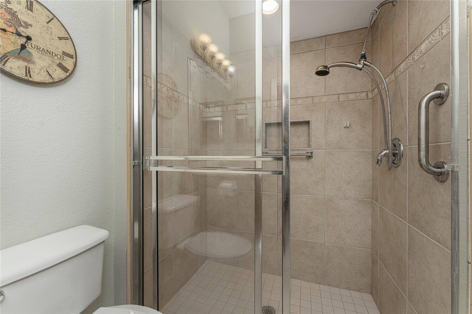 201 VISTA DEL LAGO WAY