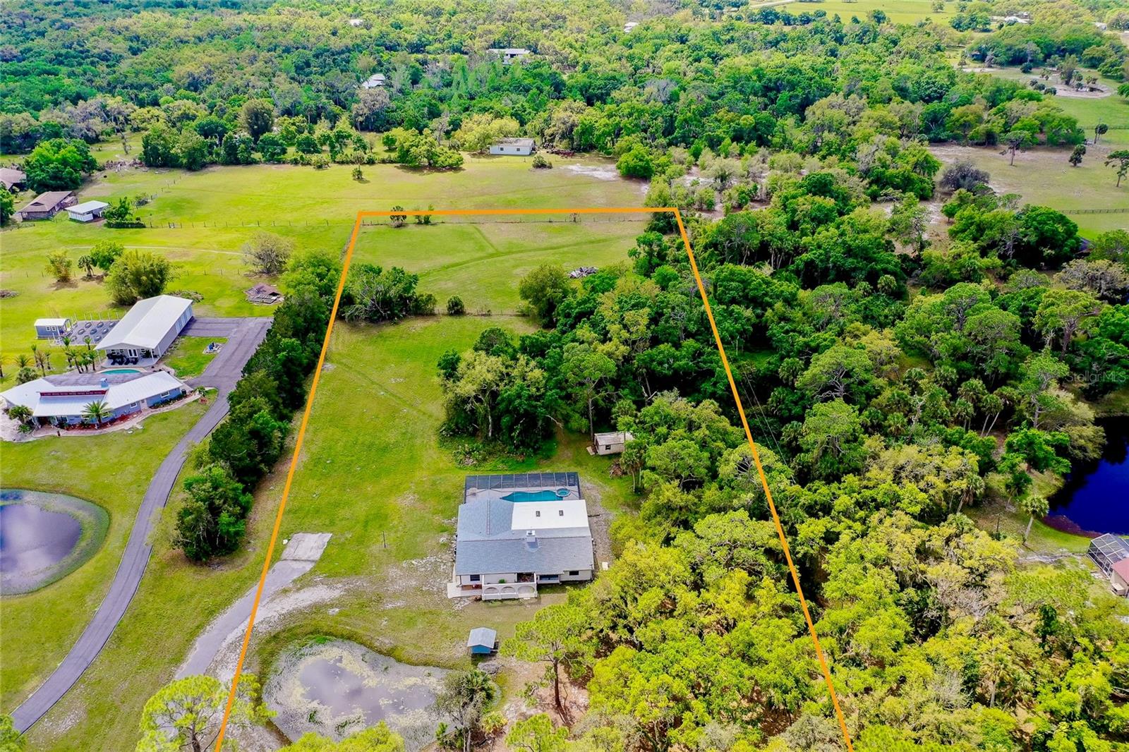 4689 HIDDEN RIVER RD