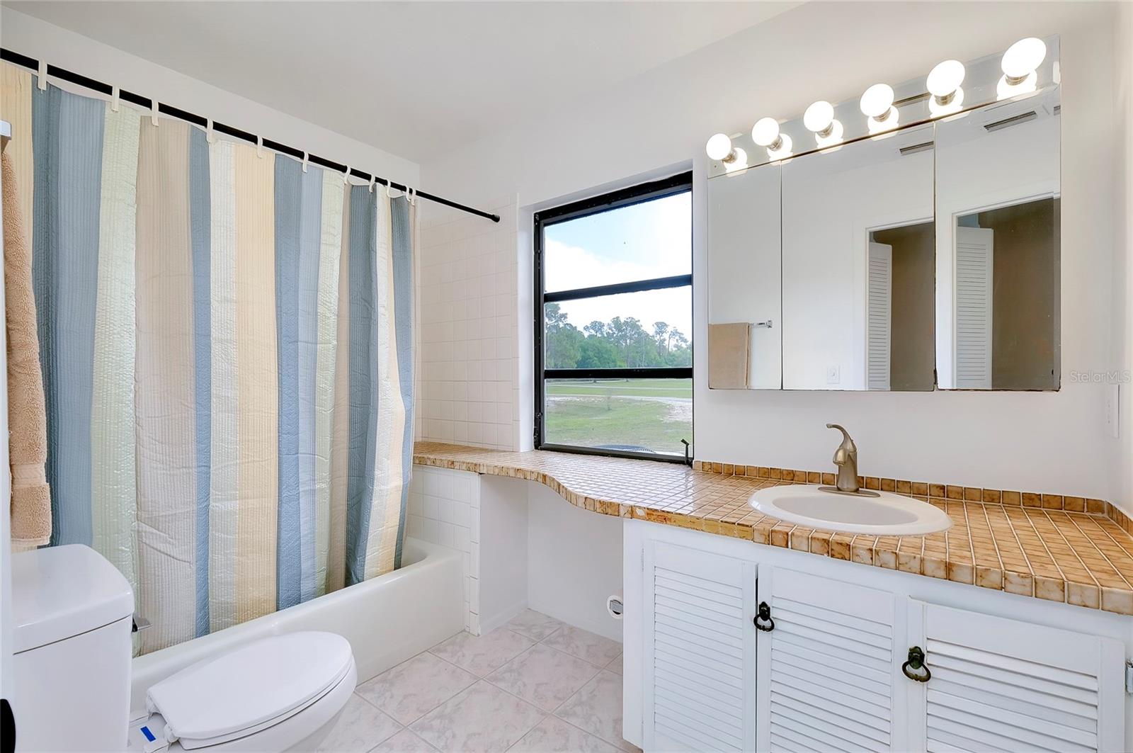 4689 HIDDEN RIVER RD