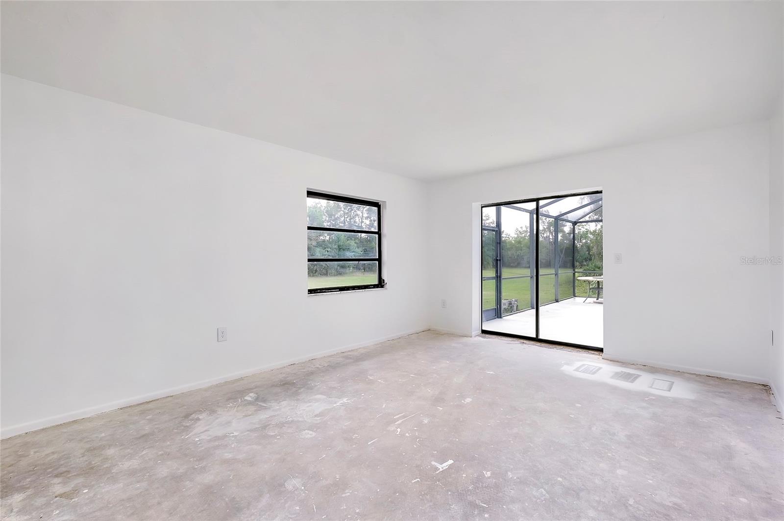 4689 HIDDEN RIVER RD