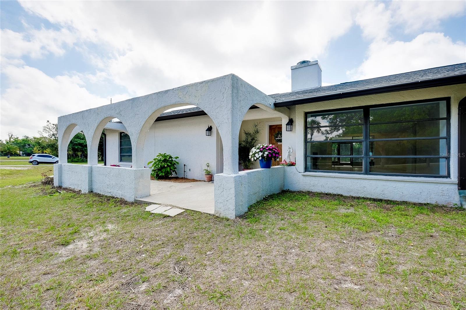 4689 HIDDEN RIVER RD