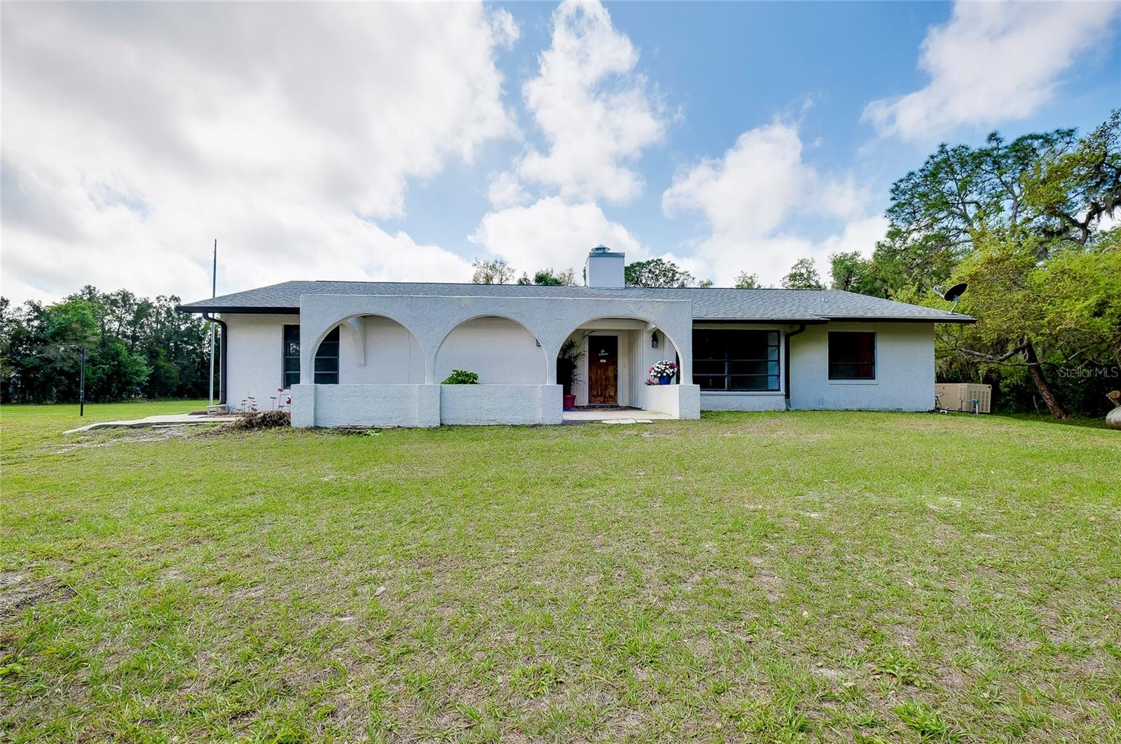 4689 HIDDEN RIVER RD