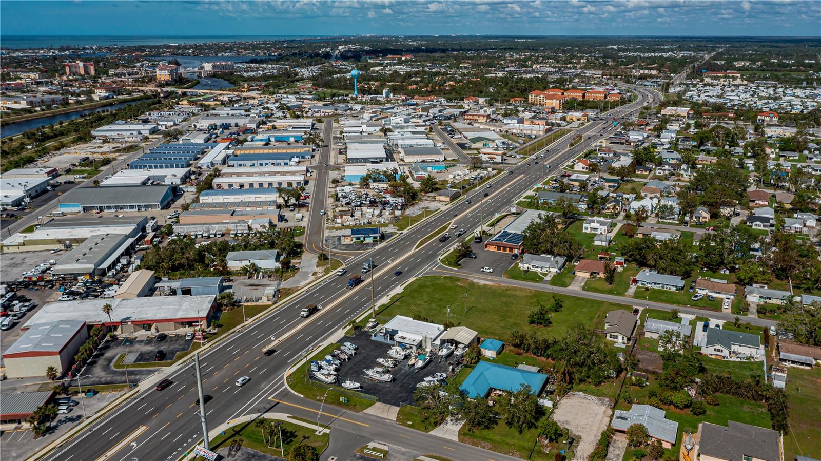 601 US HIGHWAY 41 BYP S