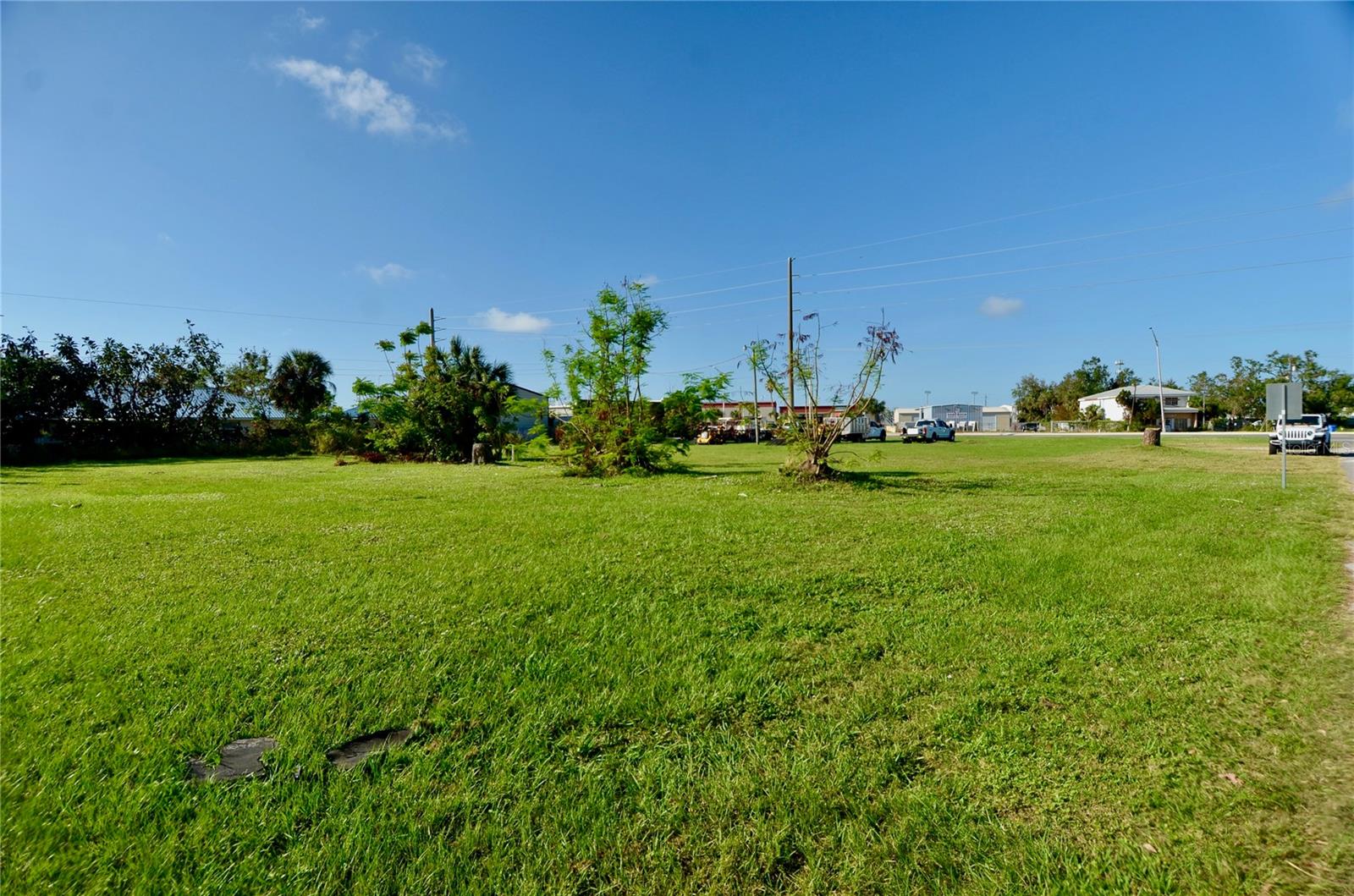 601 US HIGHWAY 41 BYP S