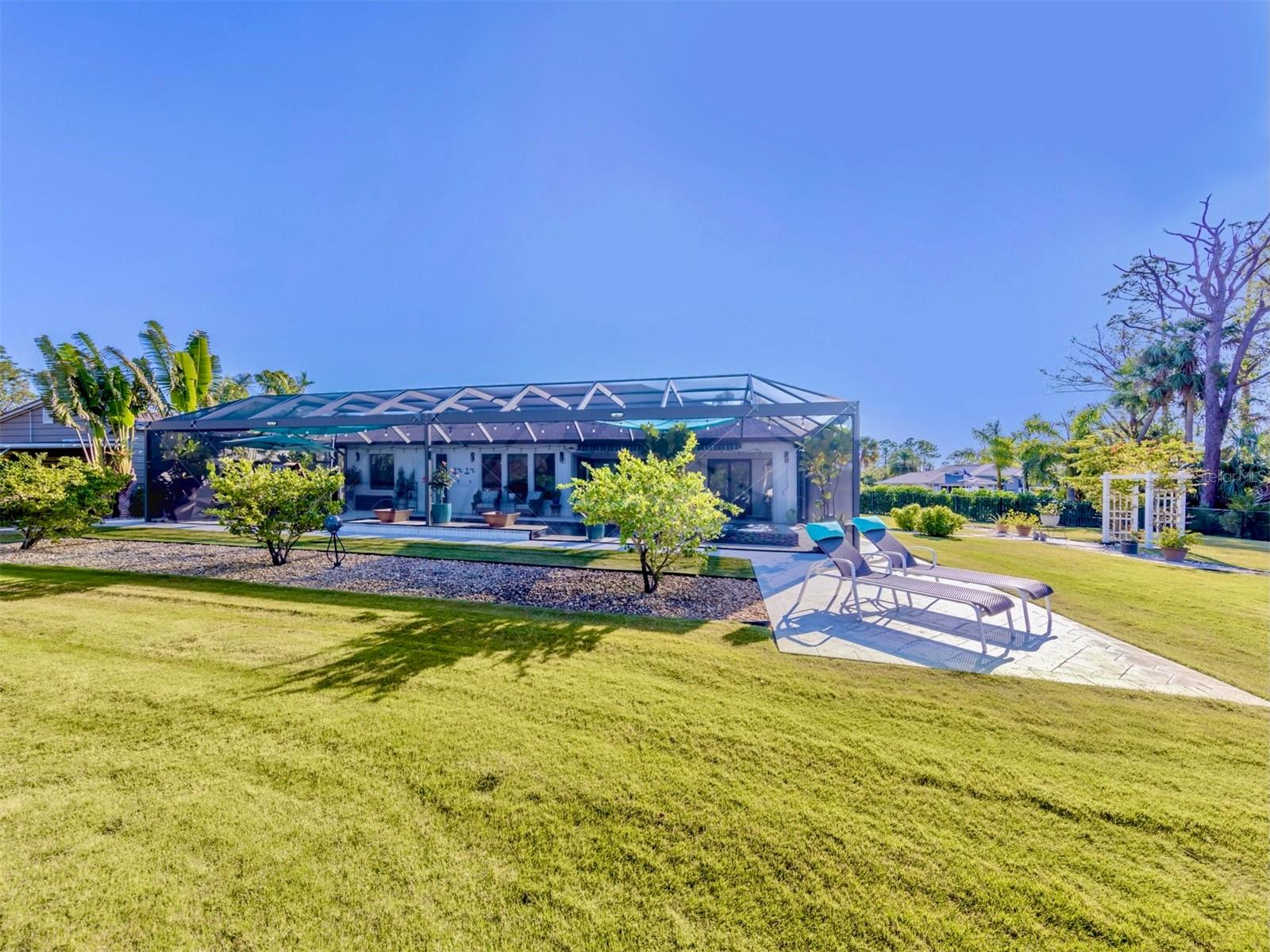 3351 ELIAS CIR