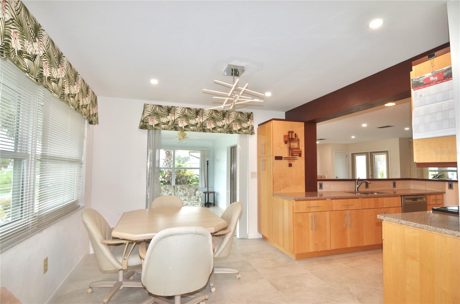 2321 SANDLEWOOD DR