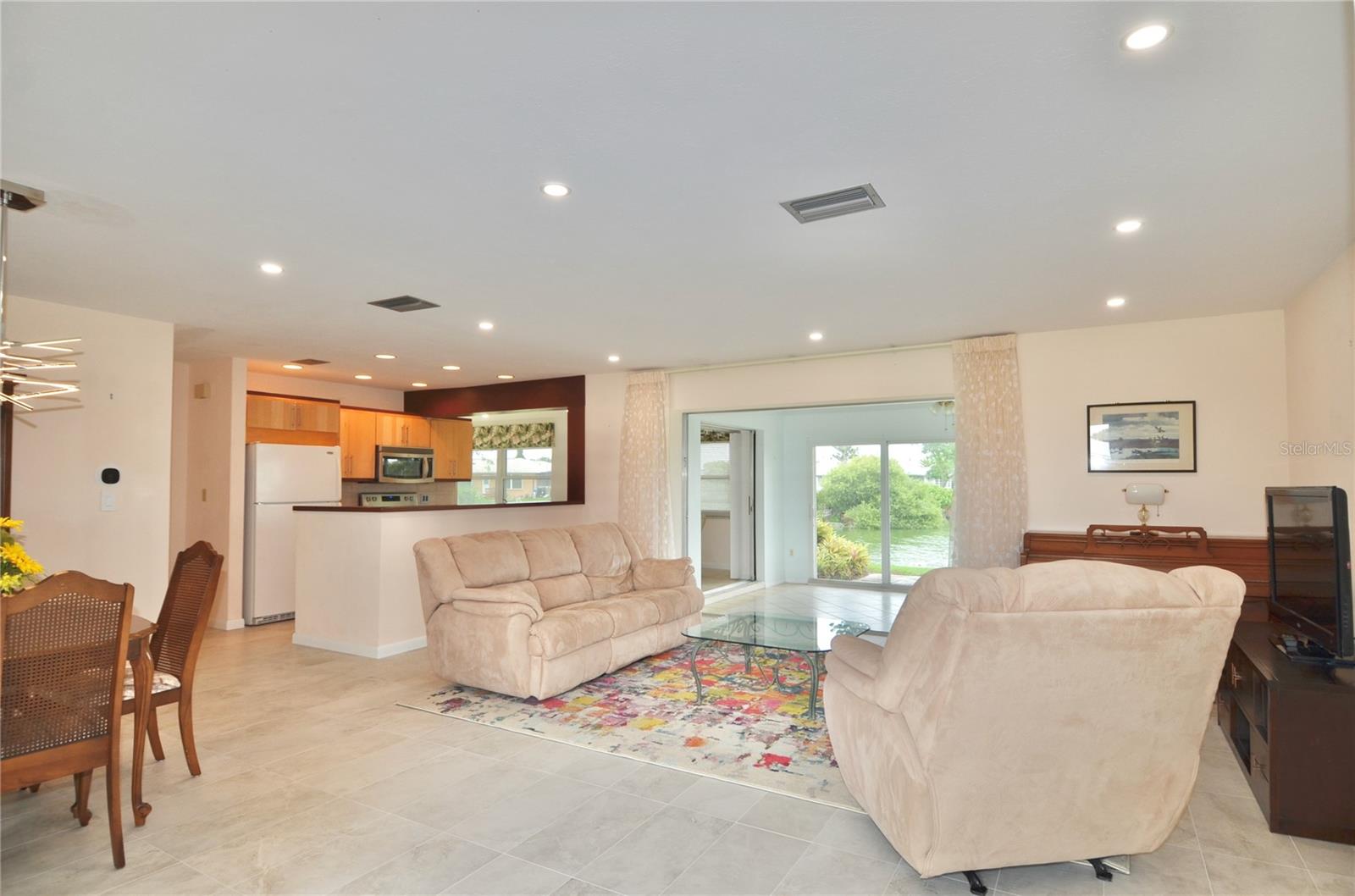 2321 SANDLEWOOD DR