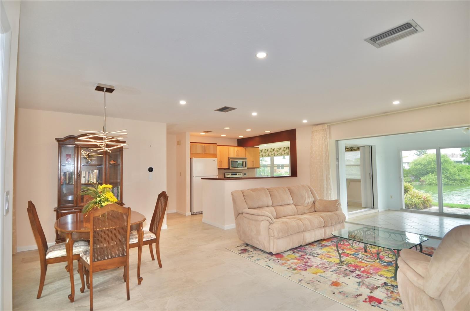 2321 SANDLEWOOD DR