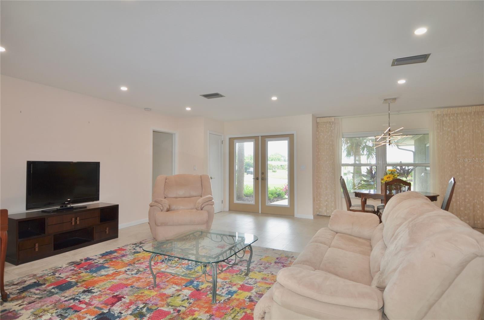 2321 SANDLEWOOD DR