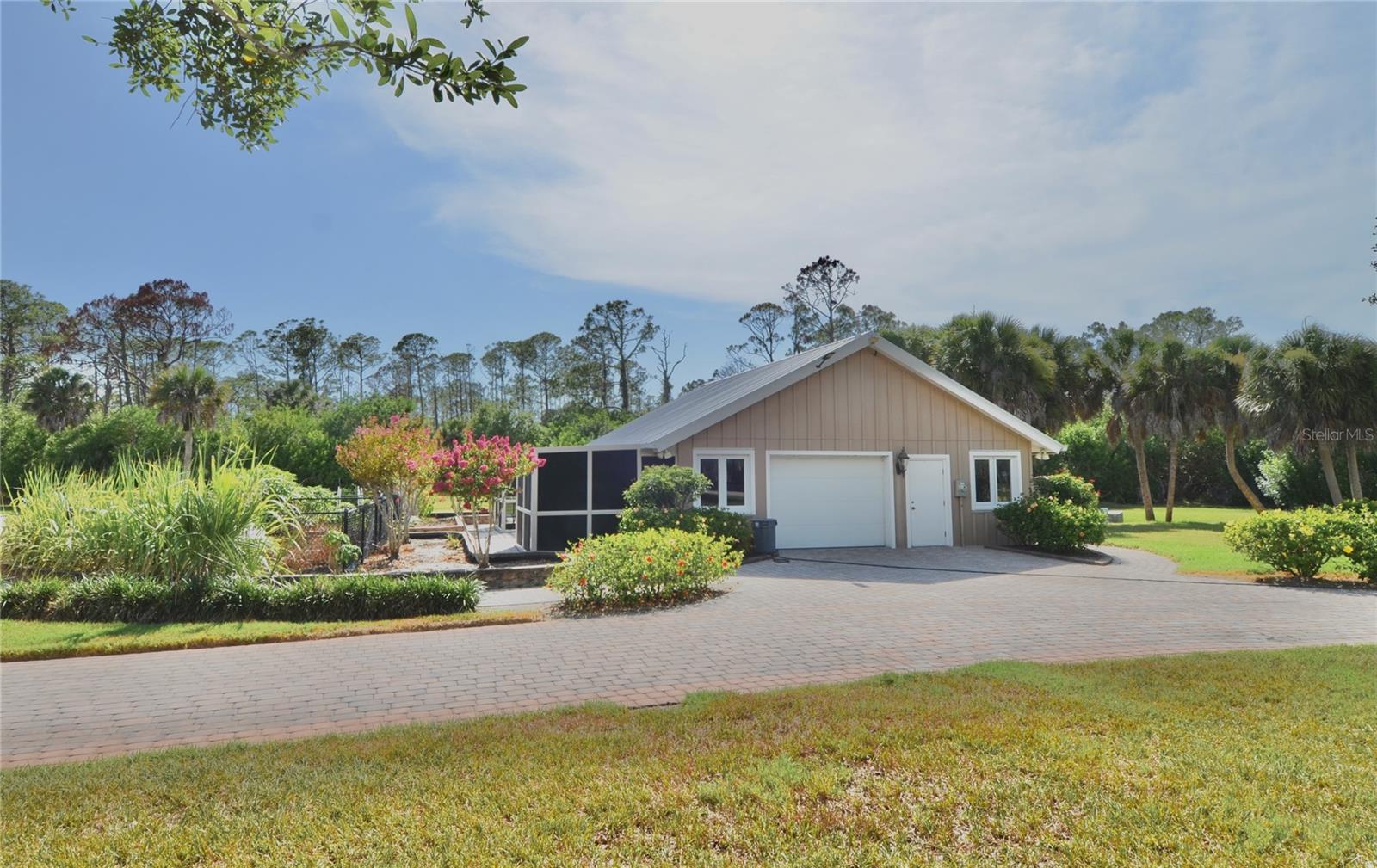 630 N RIVER RD