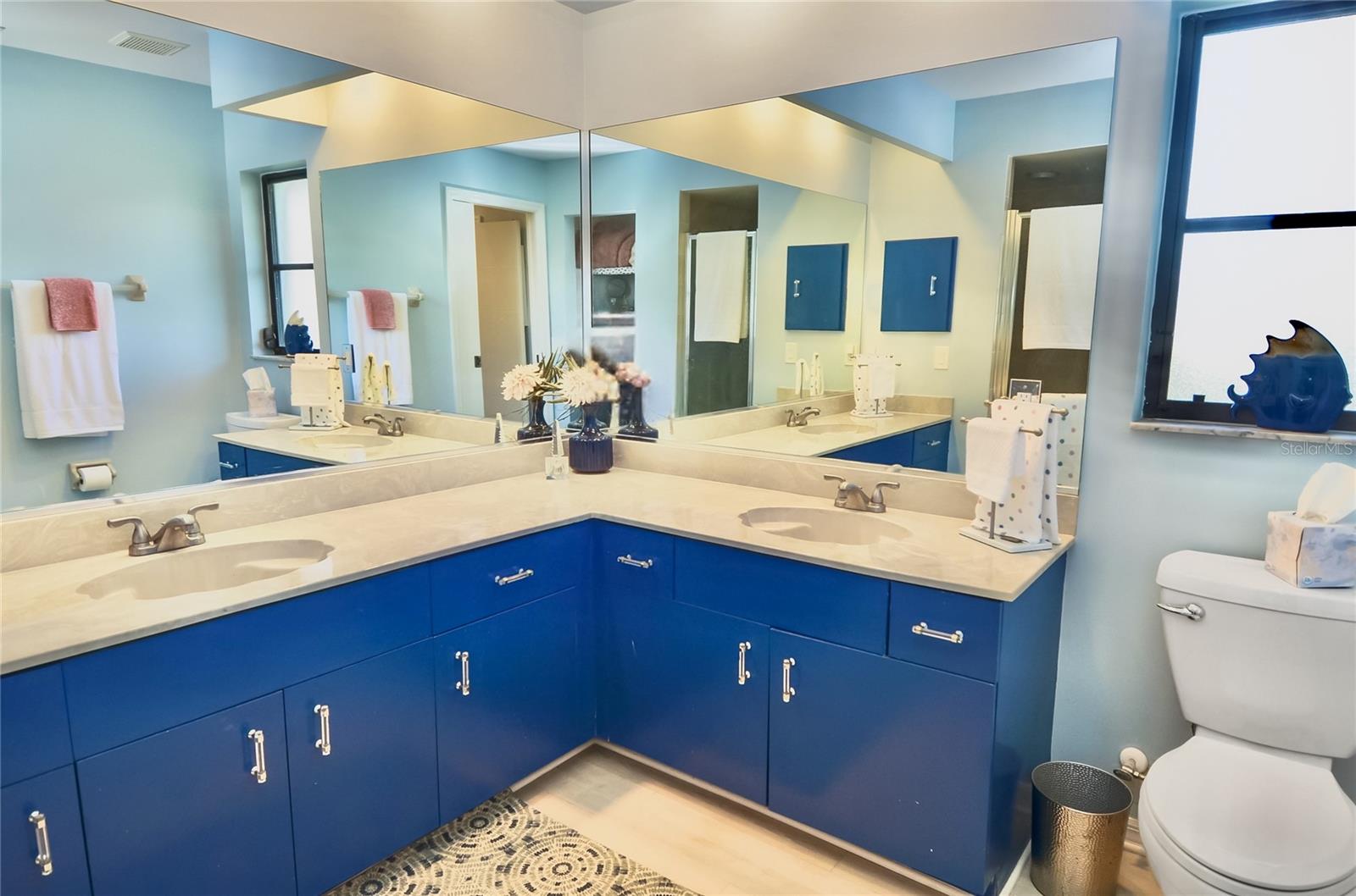 3286 MEADOW RUN CIR