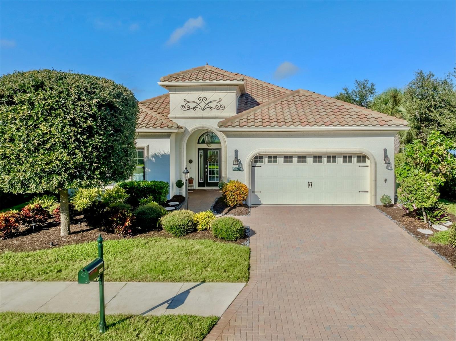 27301 DRIVER LN