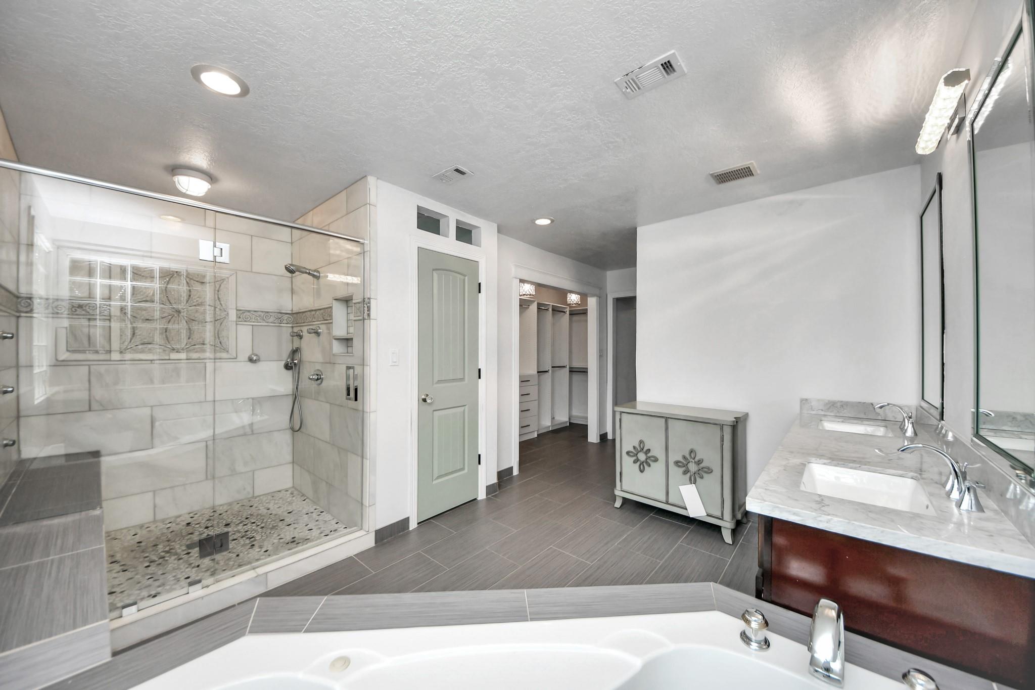 346 Ballantrae Lane