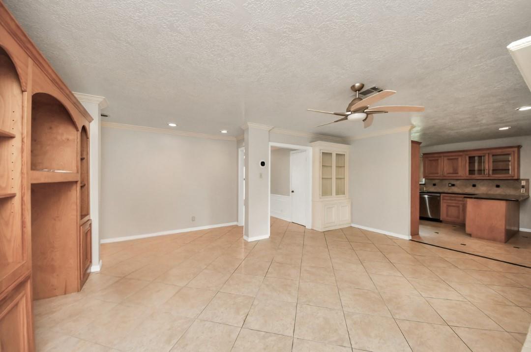 346 Ballantrae Lane