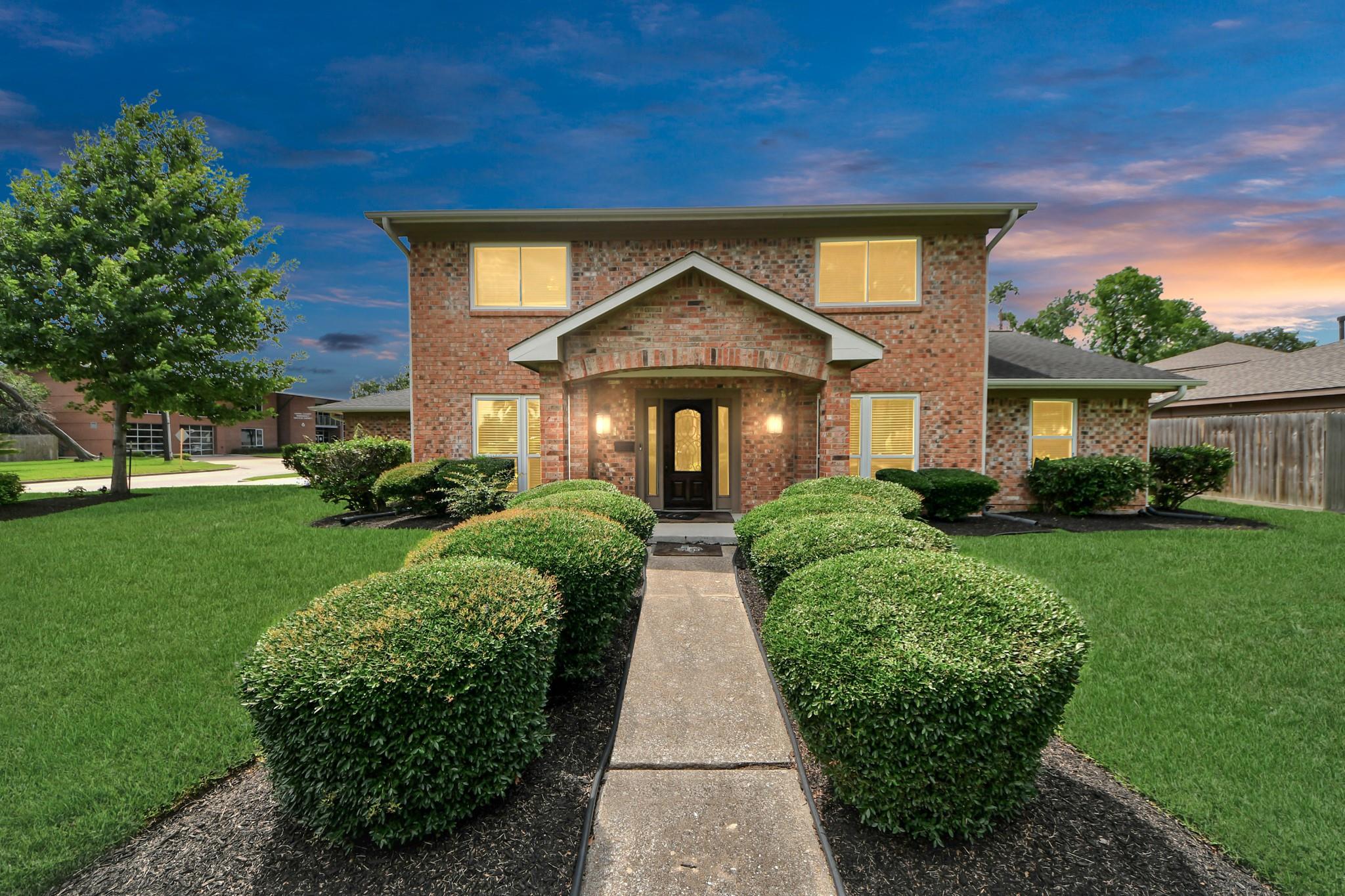 346 Ballantrae Lane