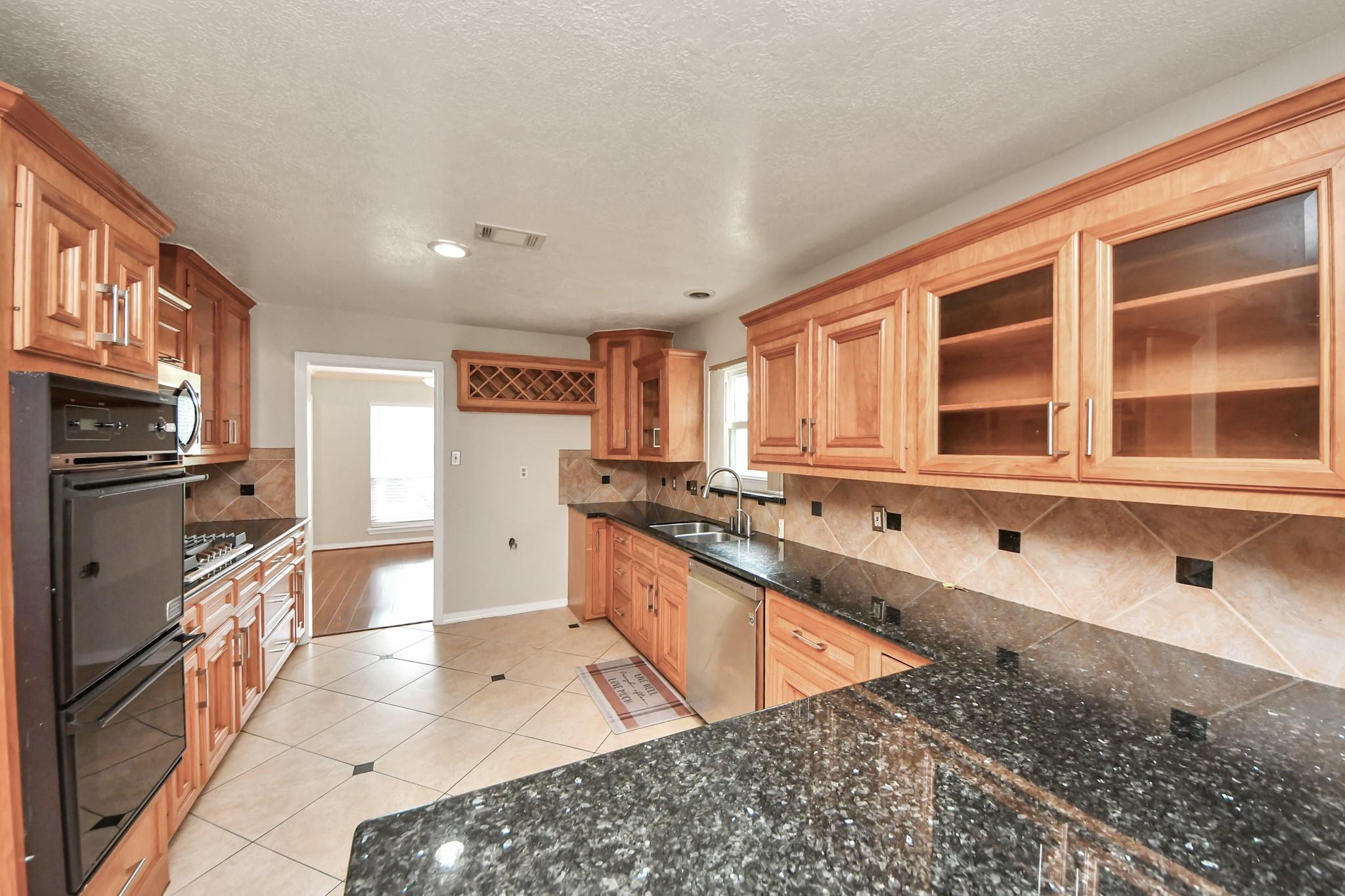 346 Ballantrae Lane