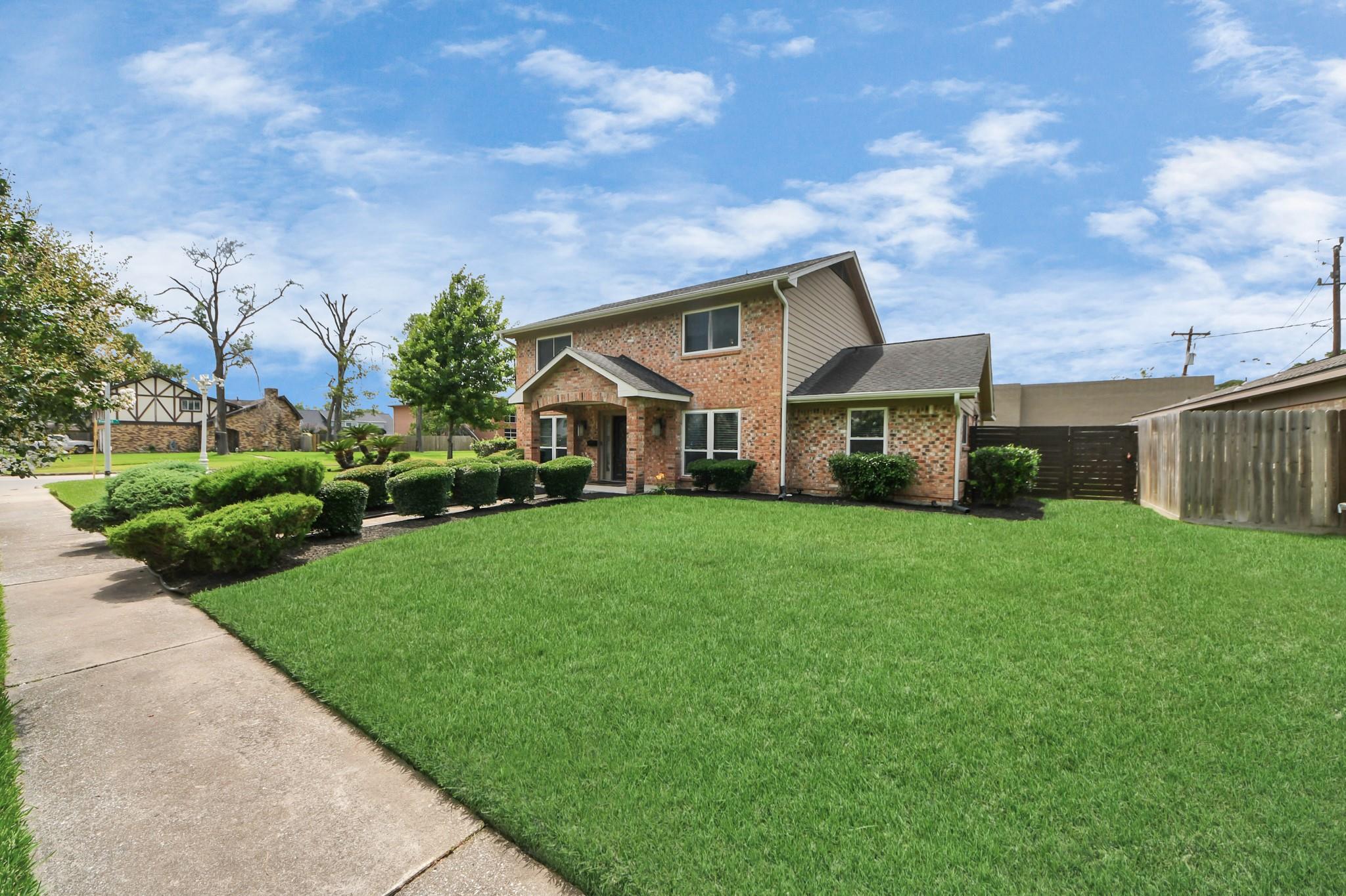 346 Ballantrae Lane