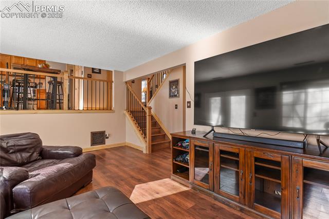 5041 Iron Horse Trail