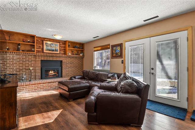 5041 Iron Horse Trail